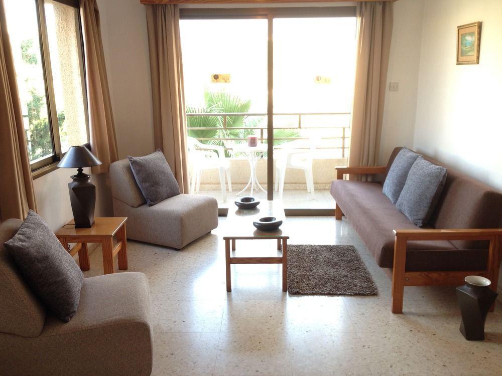 Panklitos Tourist Apartments Paphos Eksteriør billede