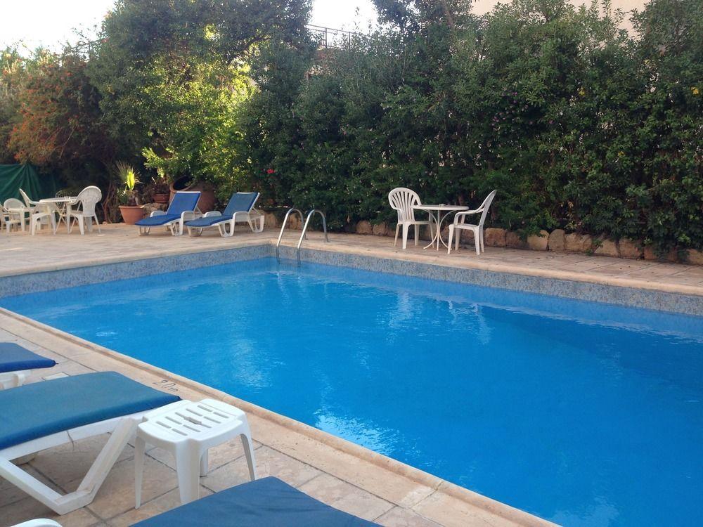 Panklitos Tourist Apartments Paphos Eksteriør billede