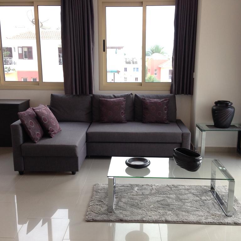 Panklitos Tourist Apartments Paphos Eksteriør billede
